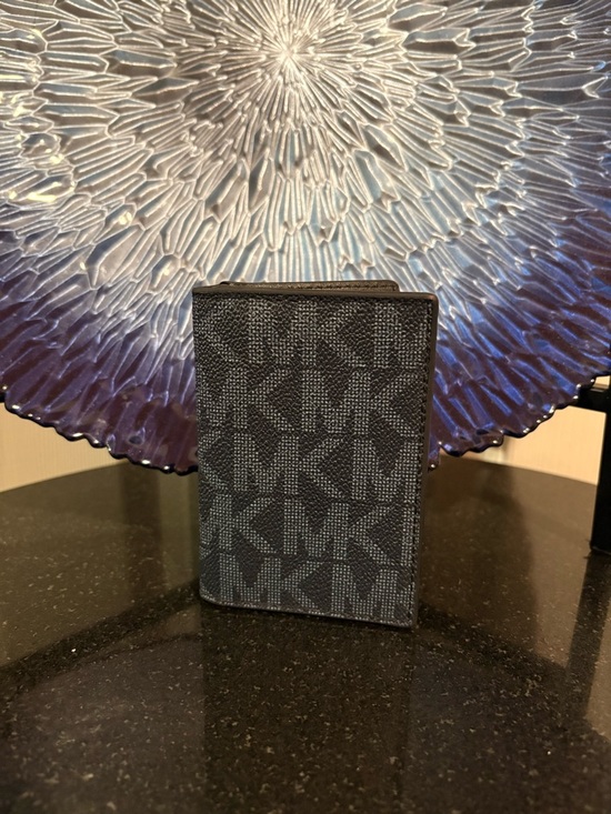 Michael Kors Handbags - Michael Kors Navy/Dark Blue Small Bifold Wallet/Cardcase/Cardholder